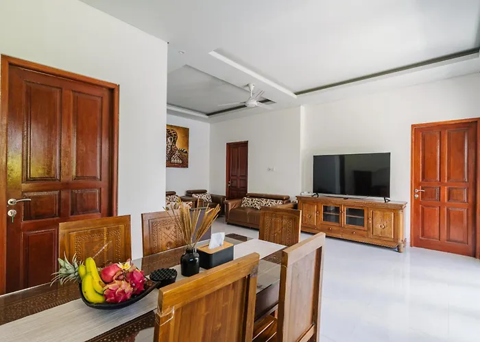 Villa Susan 6 Bedroom - 5 Mins To Cafes And Shops In Seminyak (Bali)
