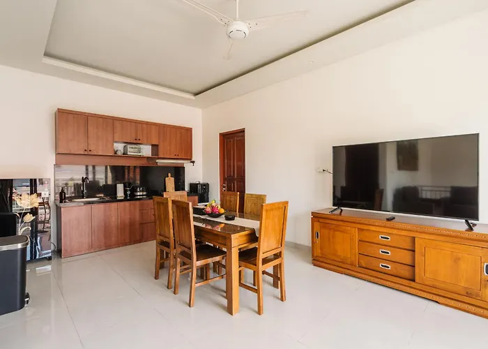 Villa Susan 6 Bedroom - 5 Mins To Cafes And Shops In