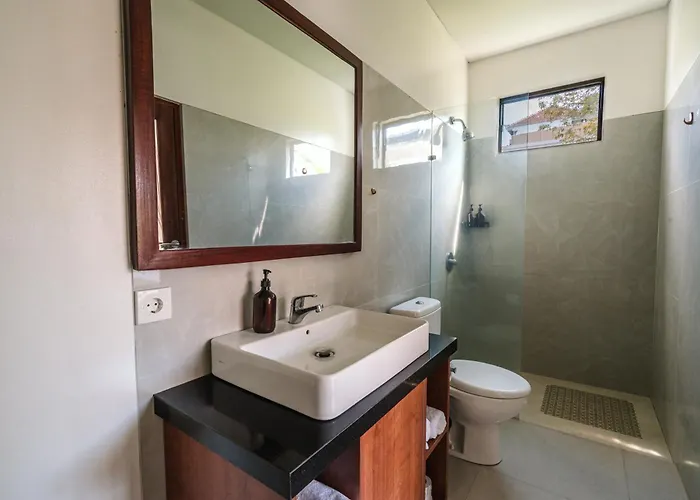Susan 6 Bedroom - 5 Mins To Cafes And Shops In Villa *