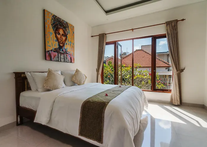 Susan 6 Bedroom - 5 Mins To Cafes And Shops In Villa *